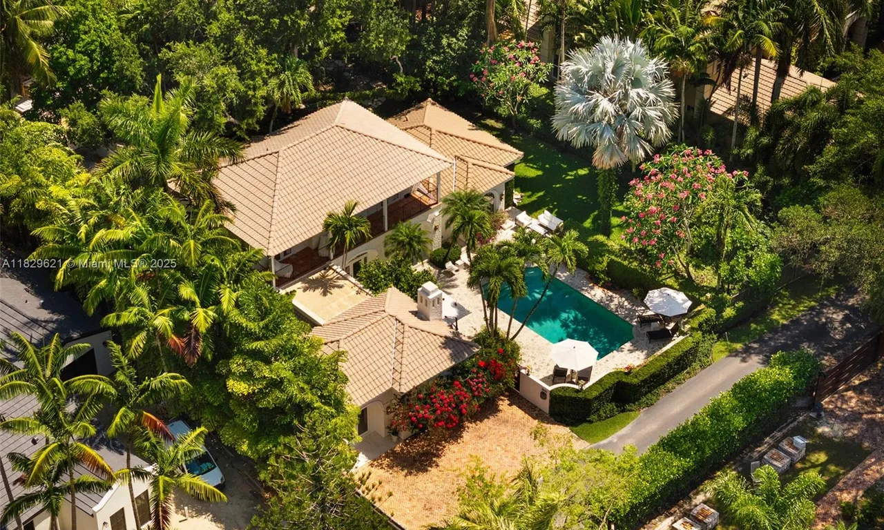 3845 Wood Ave, Miami FL 33133