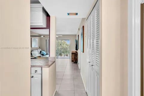 3210 Holiday Springs Blvd # 302, Margate FL 33063