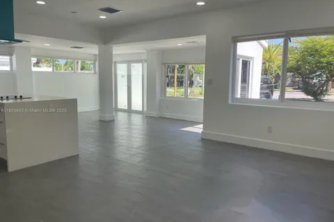 1401 NE 178th St, North Miami Beach FL 33162
