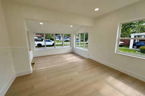 461 Plover Ave, Miami Springs FL 33166