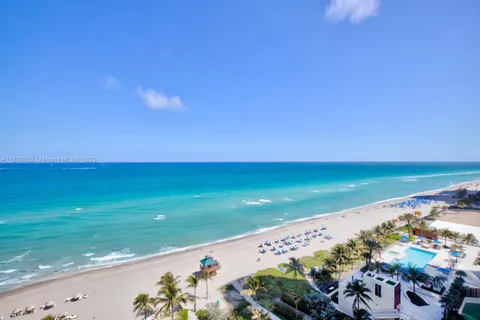 18975 Collins Ave # 1002, Sunny Isles Beach FL 33160