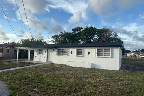 18535 NW 39th Ct, Miami Gardens FL 33055
