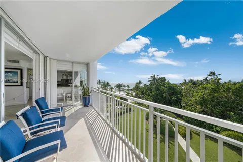 609 Ocean Dr # 5H, Key Biscayne FL 33149