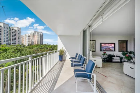 609 Ocean Dr # 5H, Key Biscayne FL 33149