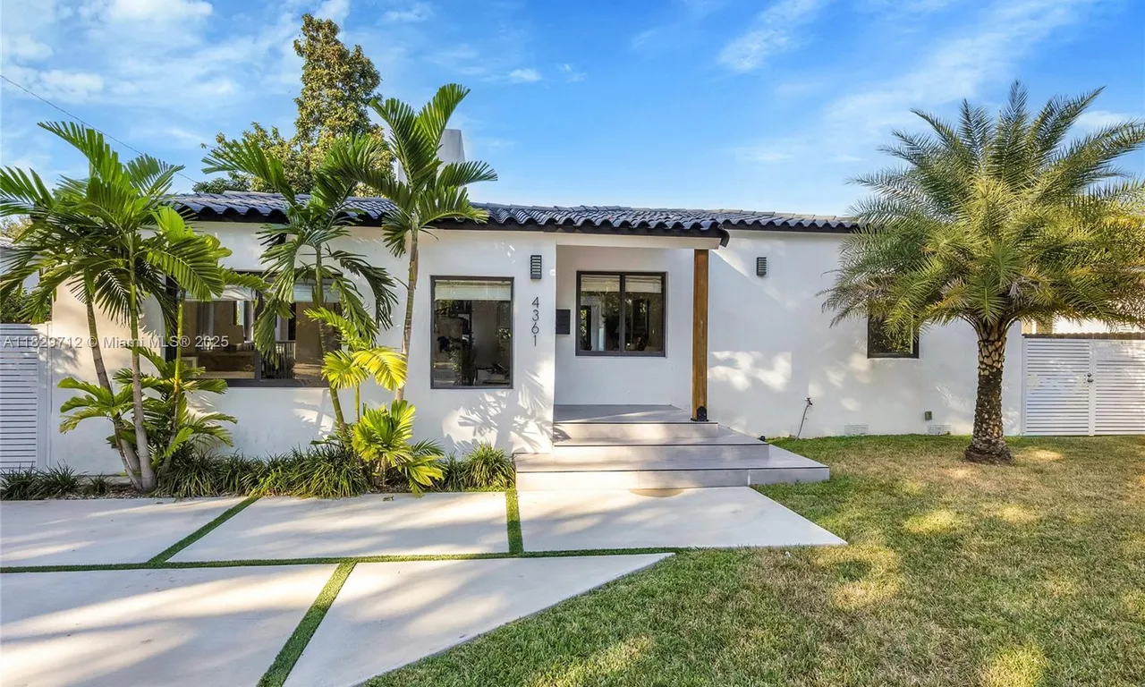 4361 SW 16th St, Miami FL 33134