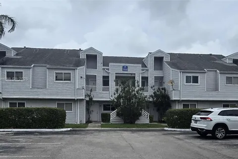 3409 NW 44th St # 201, Oakland Park FL 33309