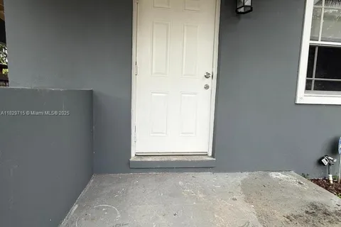 1413 NW 11th St, Fort Lauderdale FL 33311