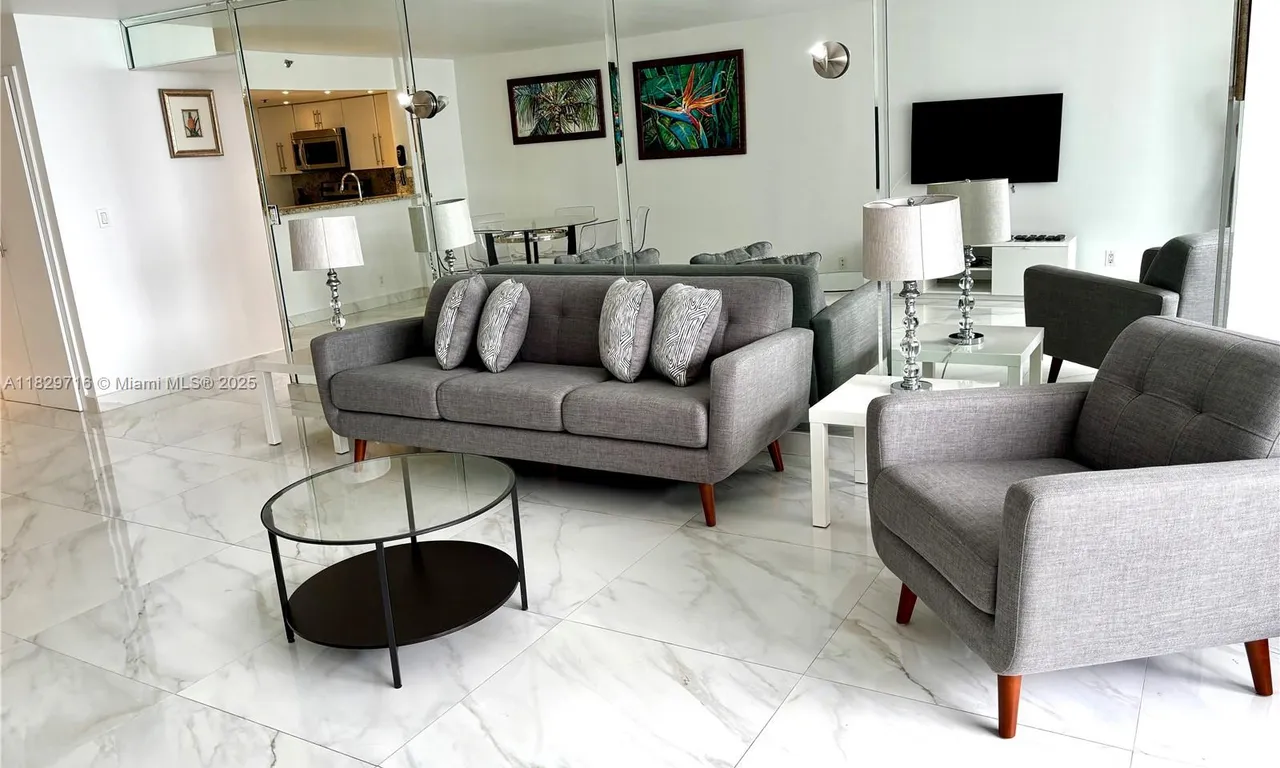1717 N Bayshore Dr # 3950, Miami FL 33132