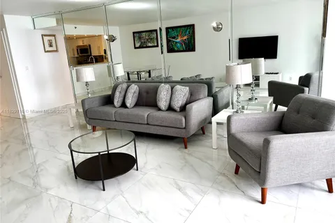 1717 N Bayshore Dr # 3950, Miami FL 33132