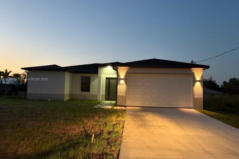 3113 58th St W, Other City - In The State Of Florida FL 33971