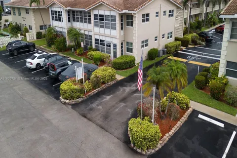 2121 NE 42nd Ct # 202C, Lighthouse Point FL 33064