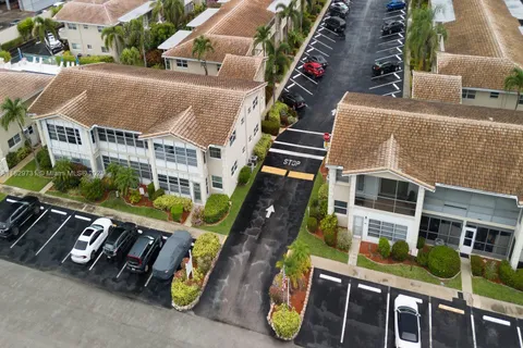 2121 NE 42nd Ct # 202C, Lighthouse Point FL 33064
