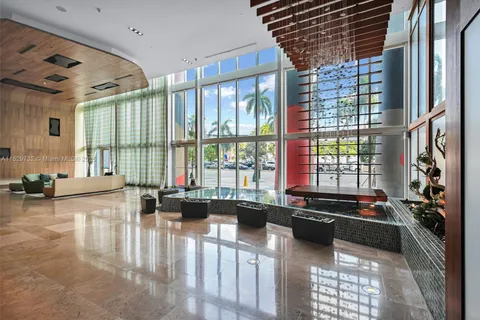 50 Biscayne Blvd # 5104, Miami FL 33132