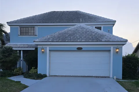 320 SE 12th Ave, Pompano Beach FL 33060