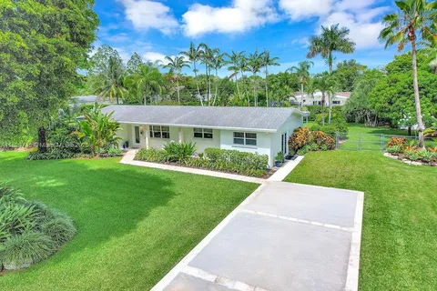 15730 SW 87th Ct, Palmetto Bay FL 33157