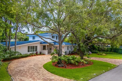 11900 SW 70th Ave, Pinecrest FL 33156