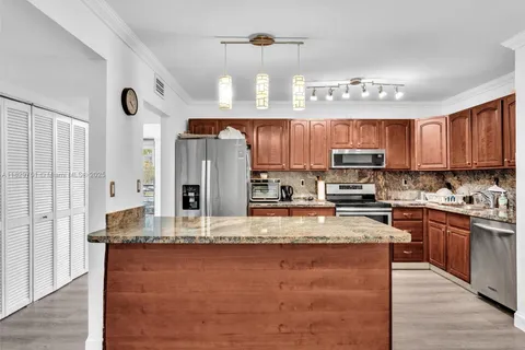 20381 NE 30th Ave # 7, Aventura FL 33180