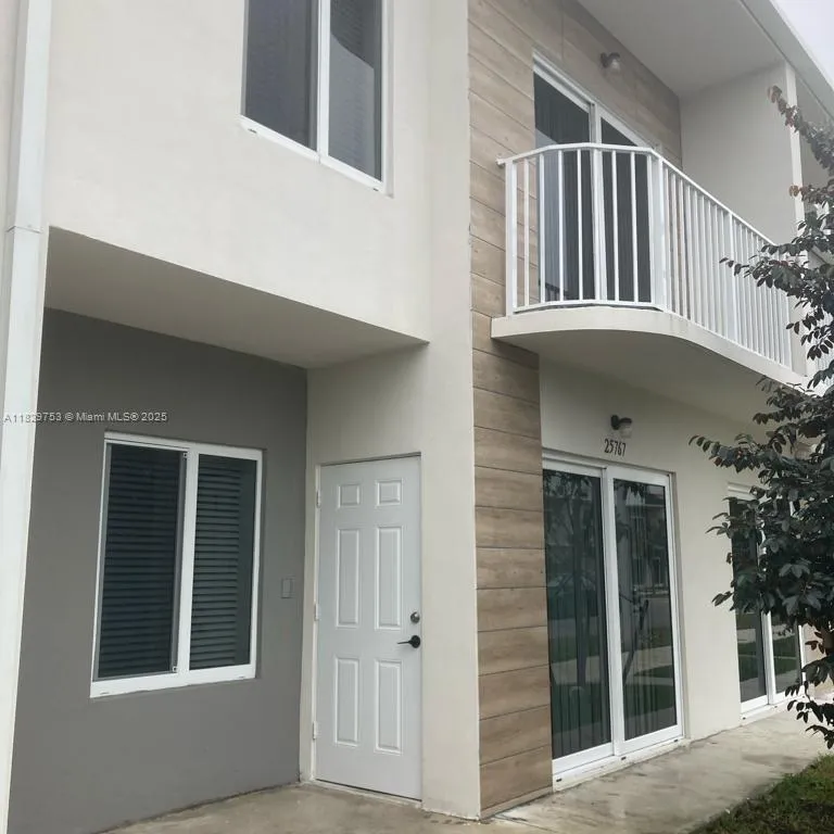 25767 SW 144th Ave, Homestead FL 33032