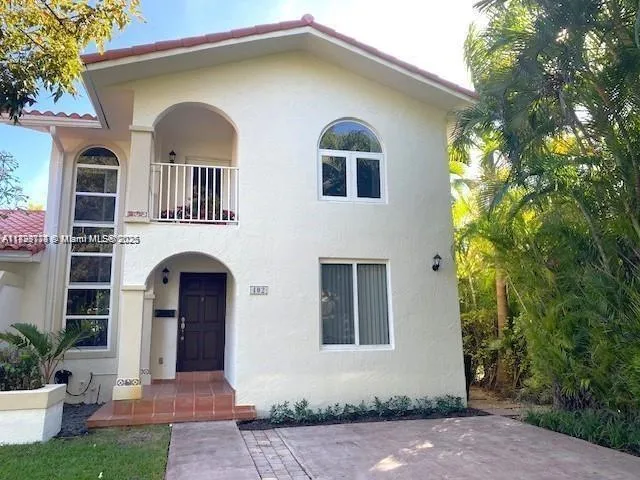 402 Majorca Ave, Coral Gables FL 33134