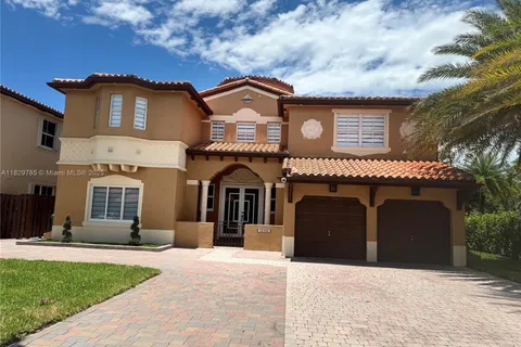 15445 SW 26th Ter, Miami FL 33185