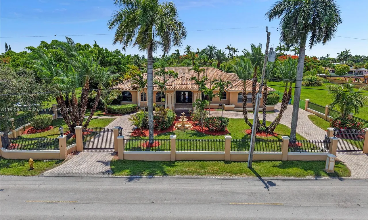 3001 SW 132nd Ave, Miami FL 33175