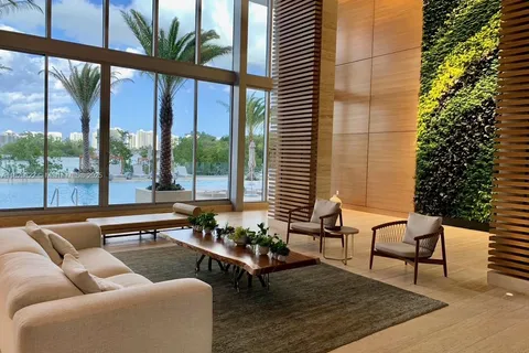 16385 Biscayne Blvd # 1806, North Miami Beach FL 33160