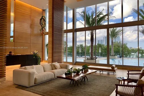 16385 Biscayne Blvd # 1806, North Miami Beach FL 33160