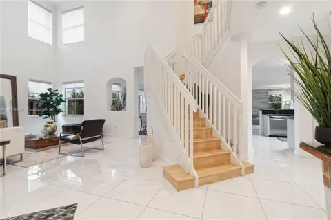 11257 NW 78th St, Doral FL 33178