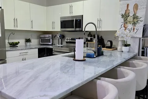 8216 W Santa Monica Ave, Tamarac FL 33321