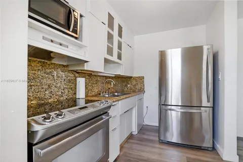 2400 NE 9th St # 201, Fort Lauderdale FL 33304
