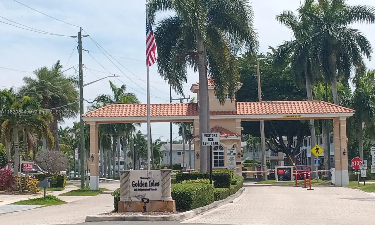 600 Layne Blvd # 216, Hallandale Beach FL 33009