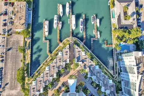 7910 Harbor Island Dr # 1008, North Bay Village FL 33141