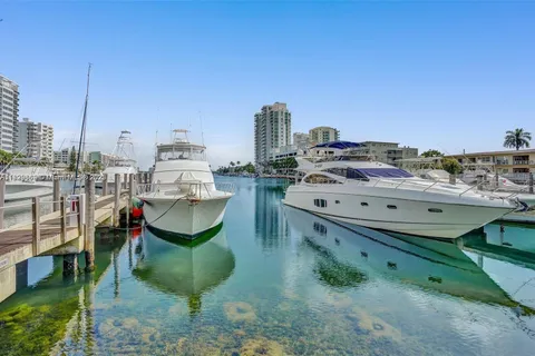 7910 Harbor Island Dr # 1008, North Bay Village FL 33141