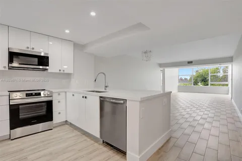 4091 Cypress Reach Ct # 301, Pompano Beach FL 33069