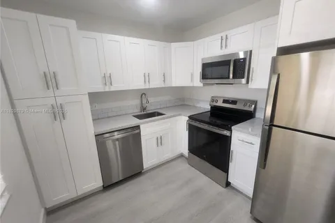 138 S Cypress Rd # 217, Pompano Beach FL 33060