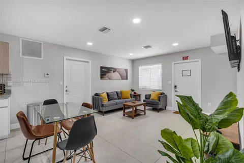 507 NW 8th Ave #1, Fort Lauderdale FL 33311