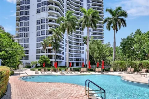 3400 NE 192nd St # 1606, Aventura FL 33180