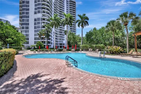 3400 NE 192nd St # 1606, Aventura FL 33180