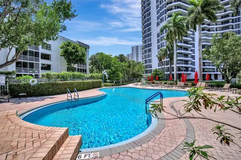 3400 NE 192nd St # 1606, Aventura FL 33180