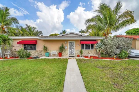10833 SW 62nd Ter, Miami FL 33173