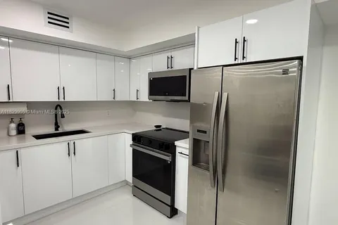 6070 W 19th Ave # 107, Hialeah FL 33012