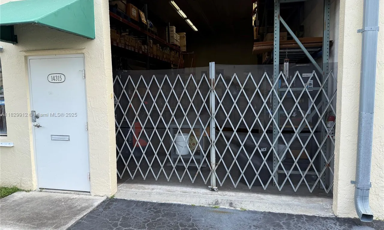 14315 SW 142nd St, Miami FL 33186