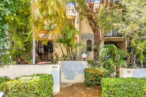 1609 NE 105th St # 6, Miami Shores FL 33138