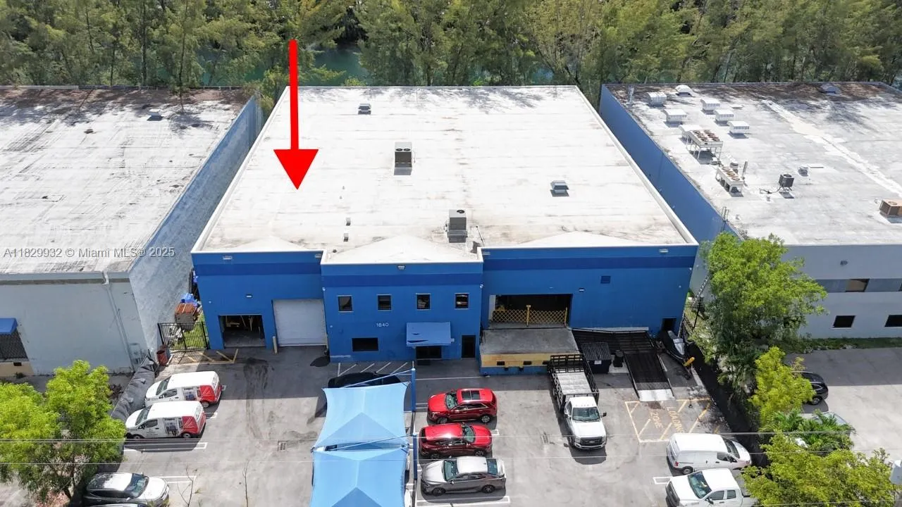 1840 NW 95th Ave, Doral FL 33172