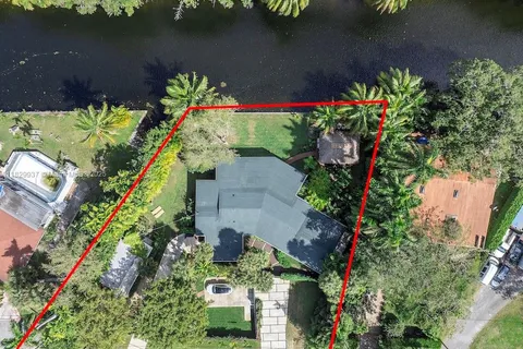 11377 W Biscayne Canal Rd, Miami FL 33161