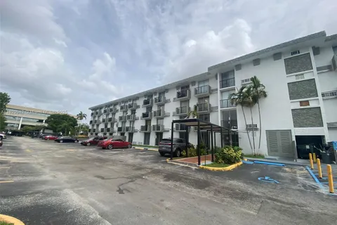 16450 NW 2nd Ave # 302, Miami FL 33169