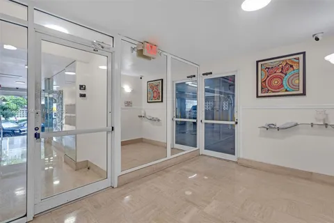 1345 Lincoln Rd # 1005, Miami Beach FL 33139