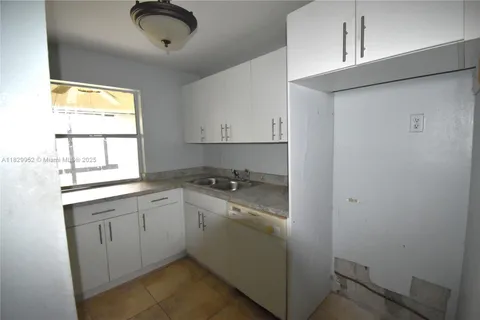 4231 NW 19th St # 256, Lauderhill FL 33313