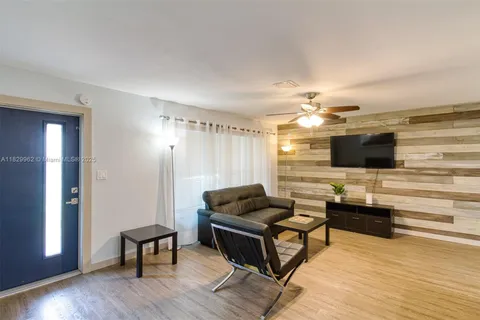 3039 Grant St # 3039, Hollywood FL 33021