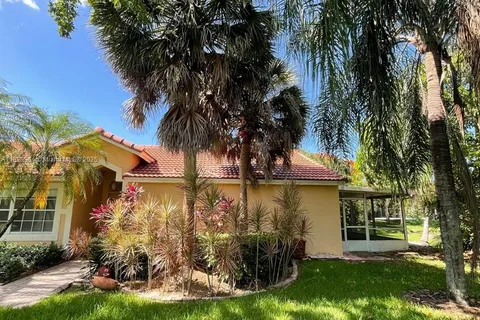 4136 Sapphire Ter, Weston FL 33331